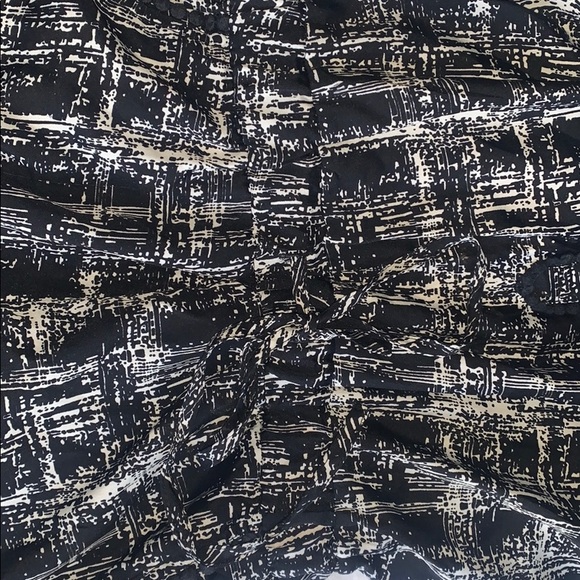 SOLD❌🏷black and white romper - Picture 4 of 6